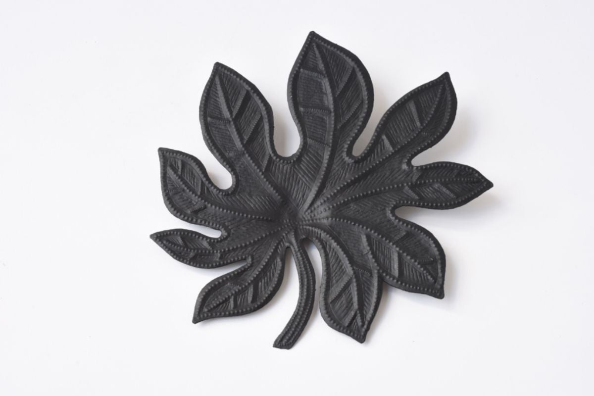 Lam Veritab/Breadfruit Leaves Wall Decor